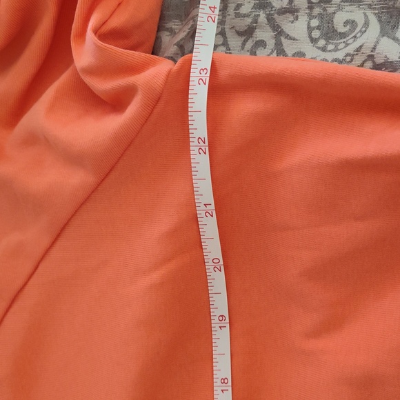 ✨Host Pick✨ Aofur Cool Shoulder Dress - Picture 3 of 6